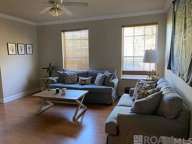 2 bed, 1270 sqft, $1,500 — Photo 2