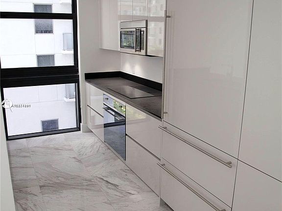 5th image of 1010 Brickell Ave Unit 1605