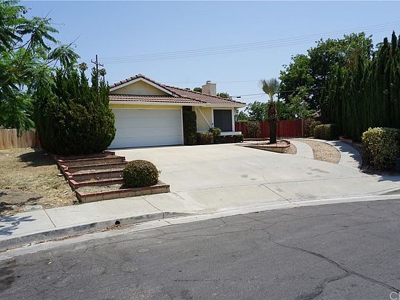 2nd image of 700 Dane Ct