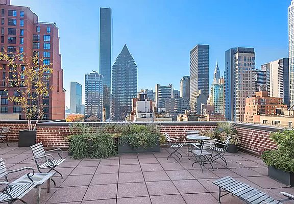 2nd image of 345 E 52nd St #9EF