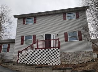 454 Willowbrook Rd, Clarks Summit, PA 18411