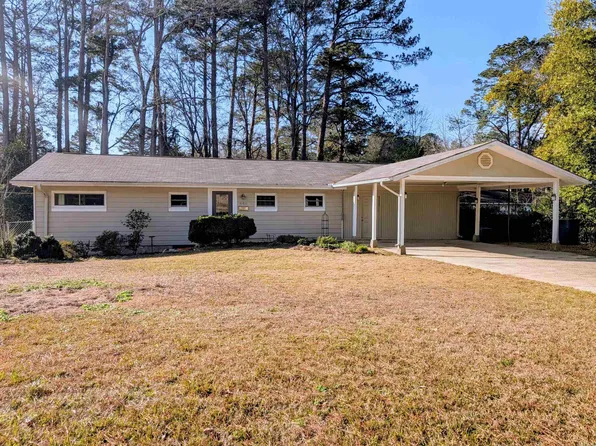 446 Sharp Ave, Camden, AR 71701