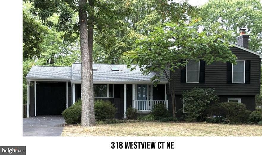 1st image of 318 Westview Ct NE