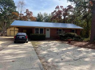 1225 E Old Camden Rd, Hartsville, SC 29550