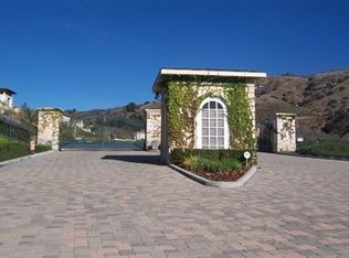 662 Oakhill Dr, Glendora, CA 91741