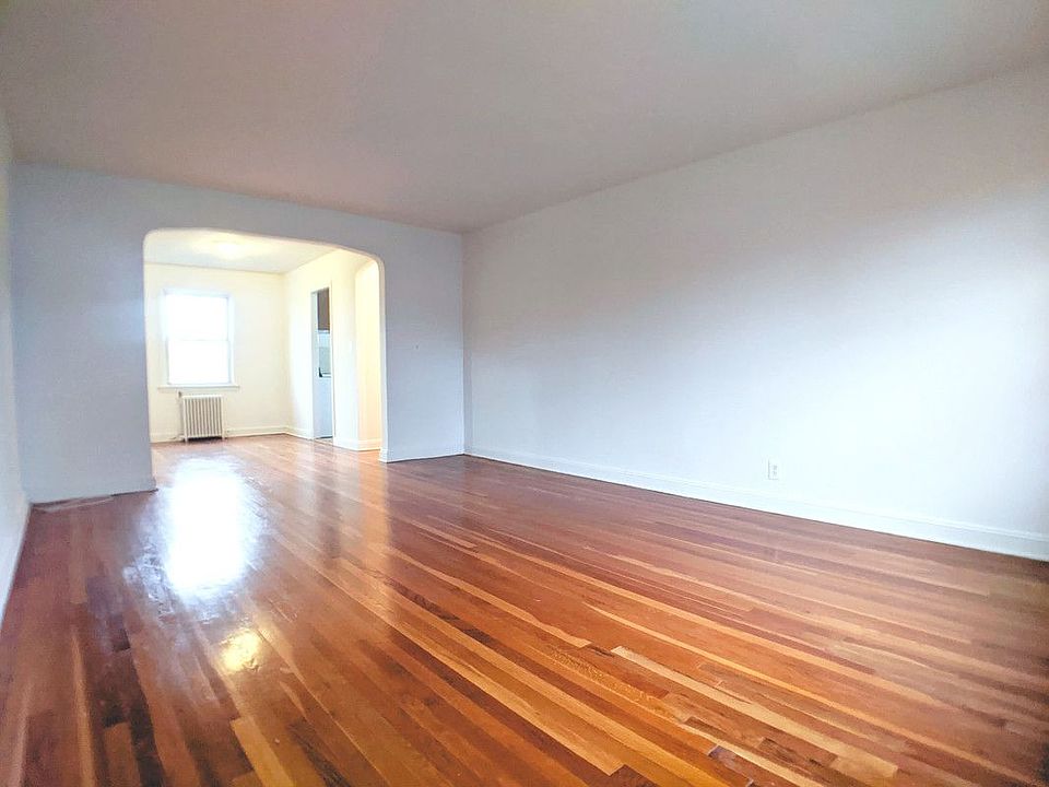 1st image of 148-05 29th Ave #C