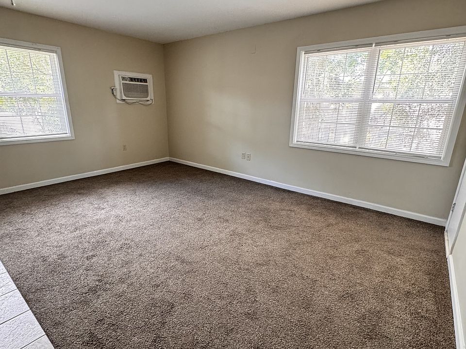 2nd image of 5513 Playa Way