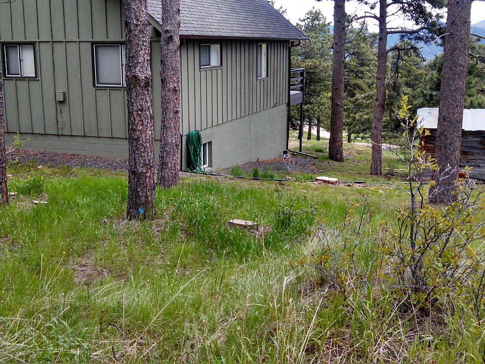 2nd image of 1111 Mountain Pines Rd