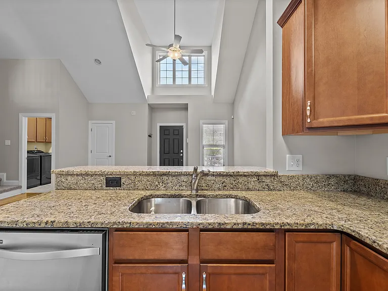 118 Cypress Cir — Photo 24