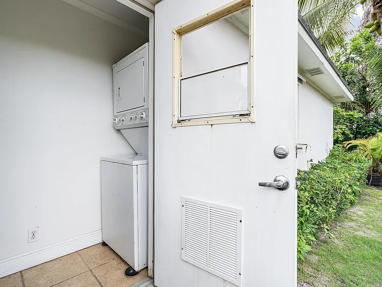 245 Cortez Rd — Photo 23