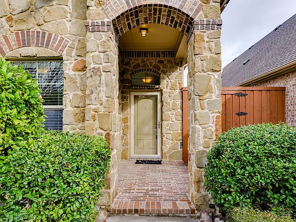 2nd image of 10004 Bell Rock Rd