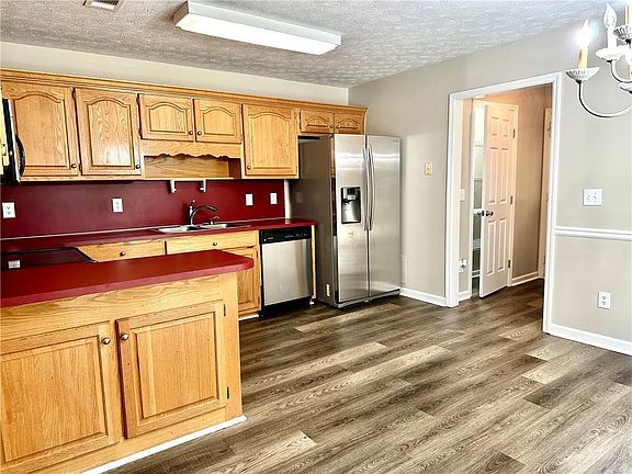 5th image of 280 Lee Road 504