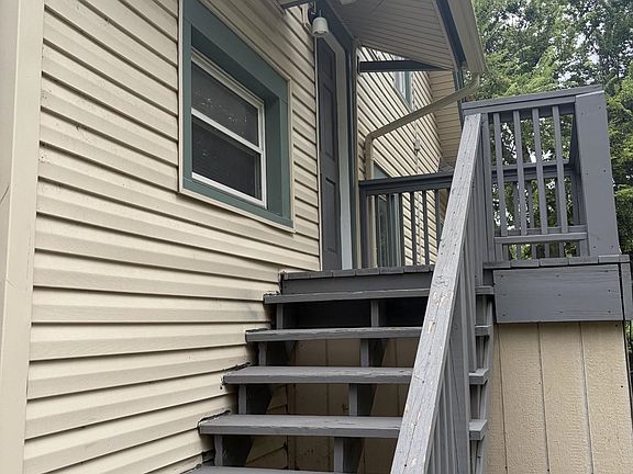 4th image of 909 N Porter Ave #1-4