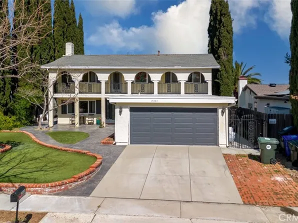 19707 Green Mountain Dr, Santa Clarita, CA 91321