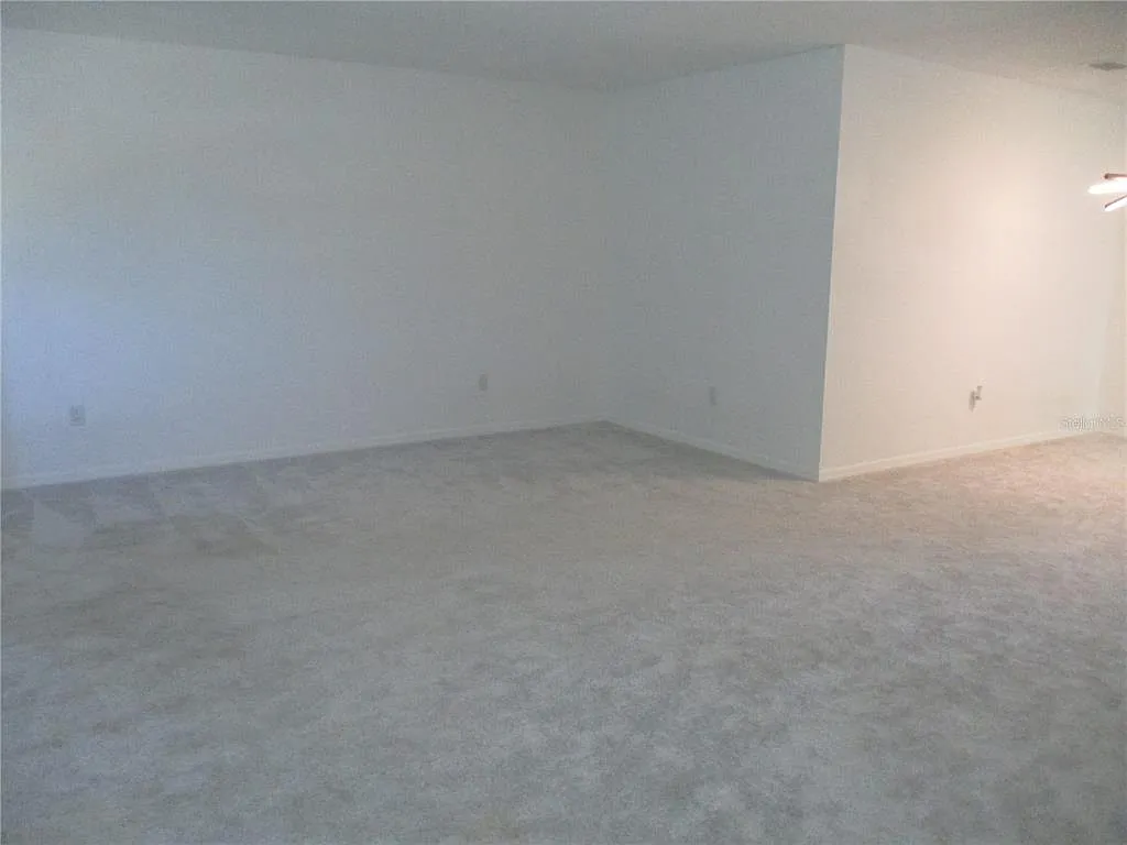 2 bed, 2.0 bath, 1756 sqft, $2,200 — Photo 2