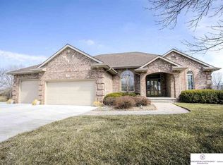 21750 Mandy Ln, Gretna, NE 68028