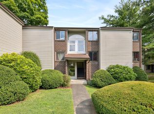 7 Padanaram Rd #E138, Danbury, CT 06810