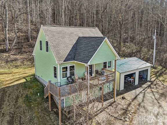 3rd image of 530 Wilson Cove Rd