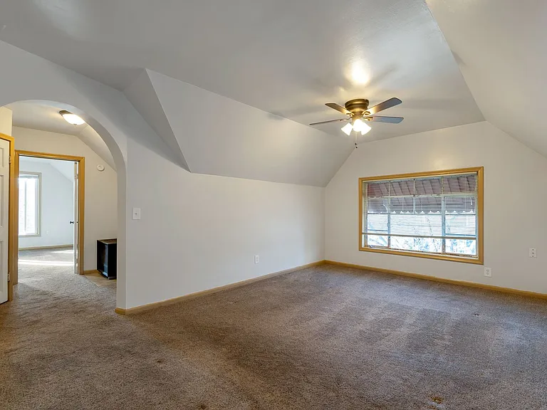 2530 S Gramercy Ave — Photo 3