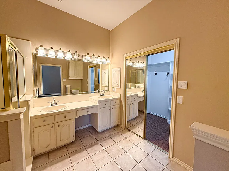 8902 Bayshore Ln — Photo 12