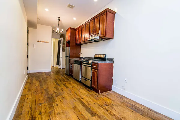 Rented by Nooklyn NYC LLC | media 20