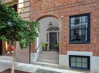 28 Derne St, Boston, MA 02114