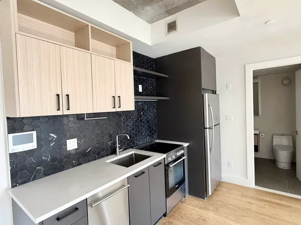 200 Linden Boulevard image 1 of 8