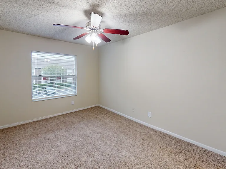 Alafaya Woods — Photo 95