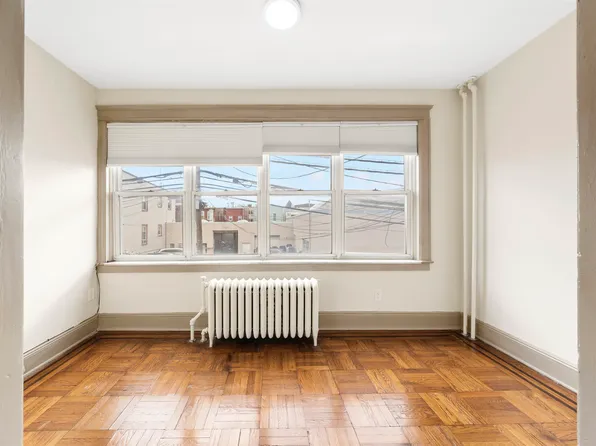 598 67th Street image 4 of 22