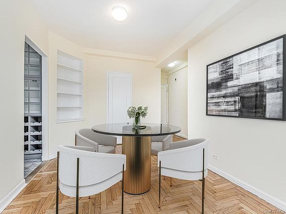 5th image of 77 Park Ter E APT D76