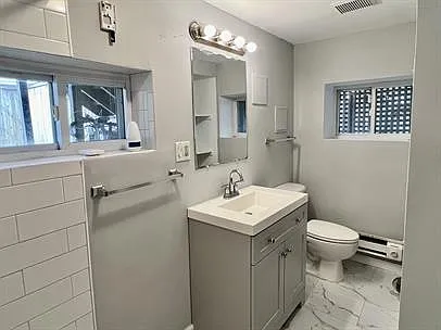 1361 Parkwood Pl NW #B — Photo 11