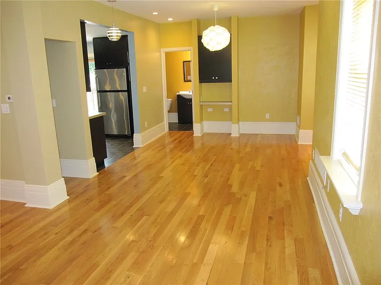 471 Oneida St — Photo 12