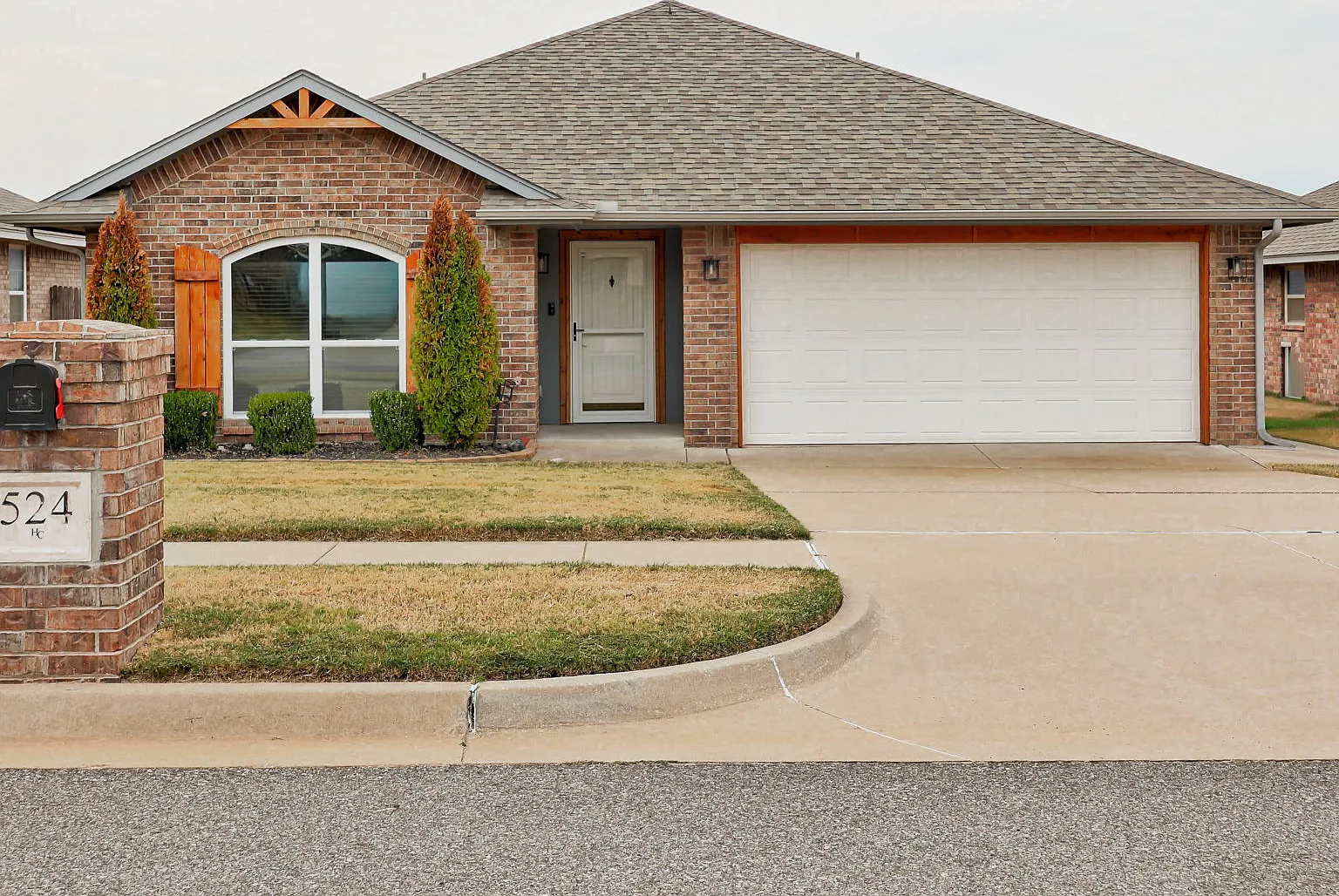 3 bed, 1541 sqft, $1,775 — Photo 1