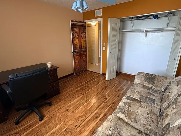 9200 SW 3rd St APT 111, Boca Raton, FL 33428
