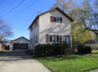 411 S 1st St, Princeton, IL 61356