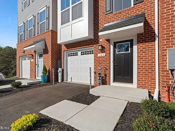 2nd image of 103 Spring Gate Ln