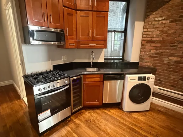 248 Mott Street image 1 of 4