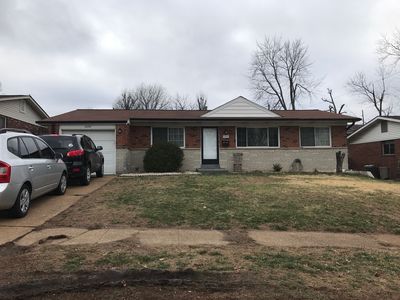 2050 Shirley Dr, Florissant, MO, 63031