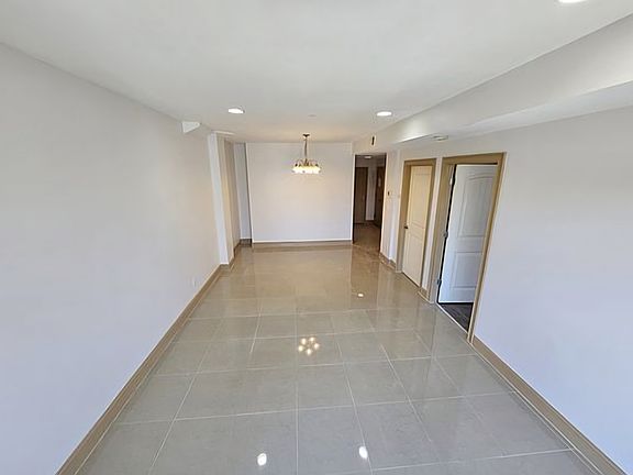 2nd image of 2828 W 16th St APT 5F