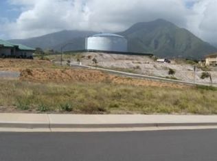 22 E Kapueone Pl, Wailuku, HI 96793