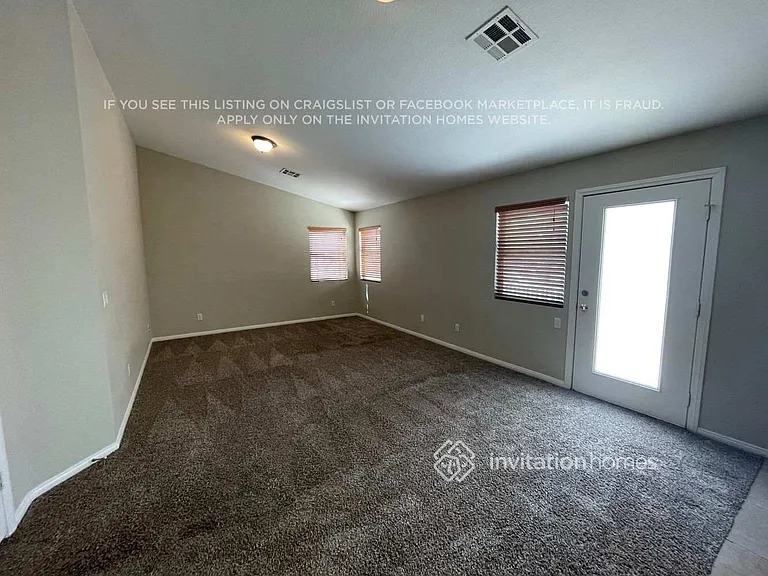 8104 Marin Pointe Ave — Photo 11