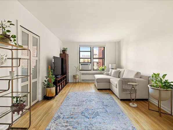 330 E 80th St APT 7F, New York, NY 10075