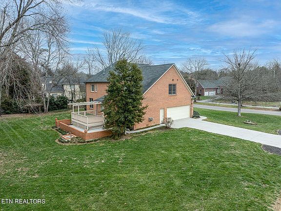 4th image of 12801 Stahl Dr