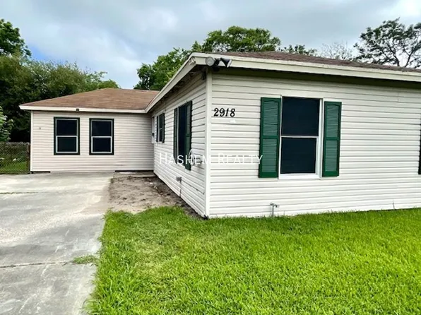 2918 3rd Ave N, Texas City, TX 77590