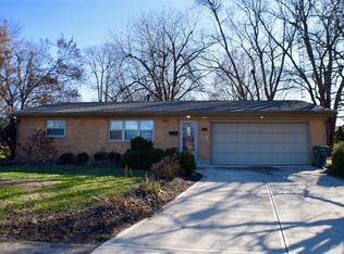 3890 Wimbledon Cir, Dayton, OH 45420