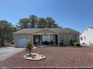 44 Westport Dr, Toms River, NJ 08757