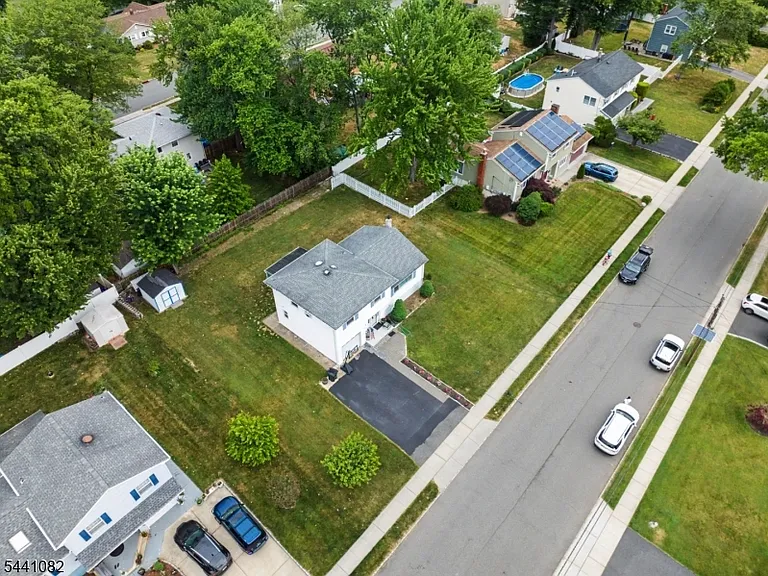 23 Distler Ave — Photo 32