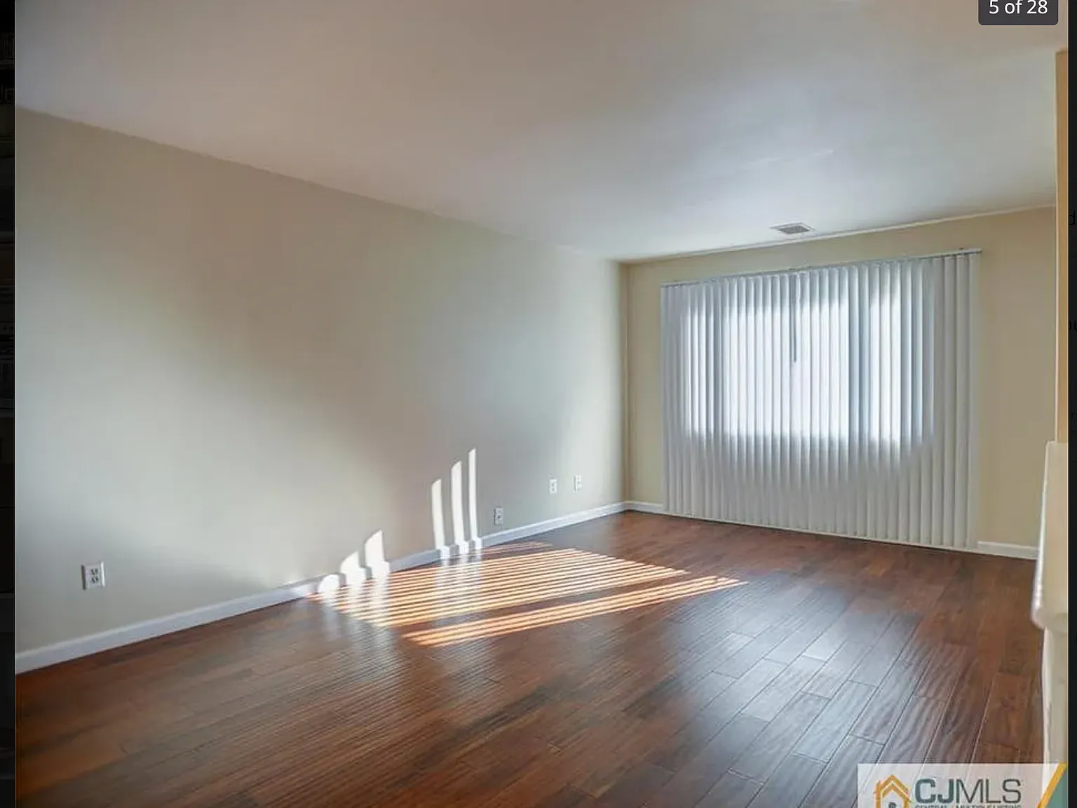 2 bed, 936 sqft, $2,400 — Photo 4