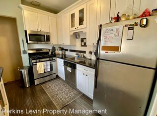 1008 26th St W, Minneapolis, MN 55405