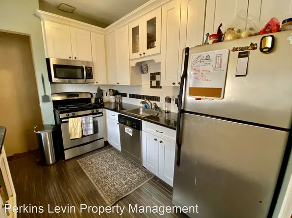 1008 26th St W, Minneapolis, MN 55405